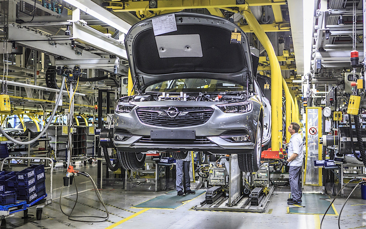 Opel, çip sorunu nedeniyle o kentte yeni yıla kadar üretimini durduruyor