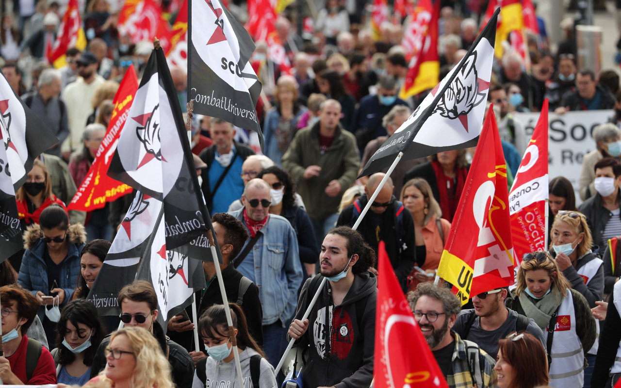 İşsizlik, asgari ücret, emeklilik protestosu! Binlerce kişi Fransa'da sokağa döküldü