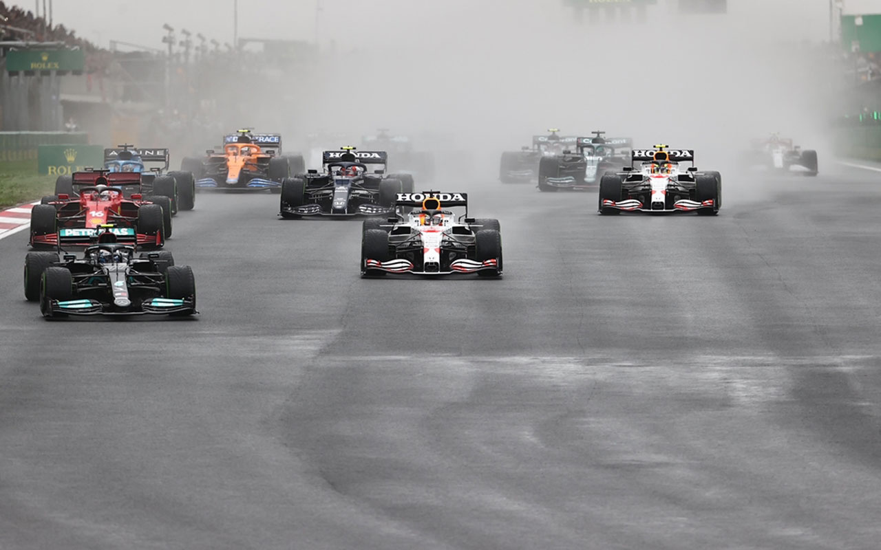 Formula 1 Türkiye Grand Prix'sinde kazanan Valtteri Bottas oldu liderlik el değiştirdi