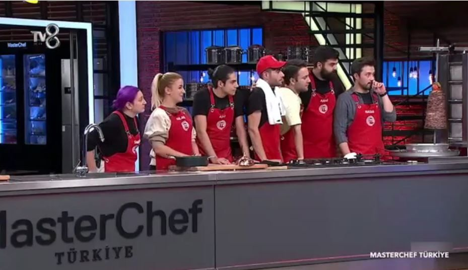 TV8 MasterChef'te bir ilk: Kırmızı takım Mavi takım'ı dönerde 5-0 yendi!