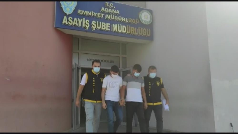 Adana'da 'seni meşhur edeceğiz' deyip kandırdı! Telefonu çalarken bir de bakın ne yaptı