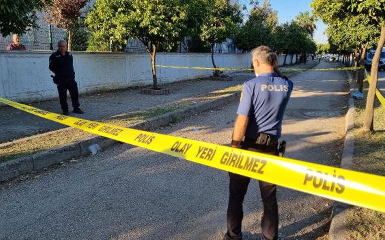 Olay yeri Adana! Eski eşini işe giderken bacaklarından vurdu