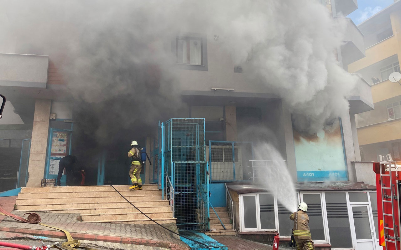 Maltepe'de markette yangın paniği
