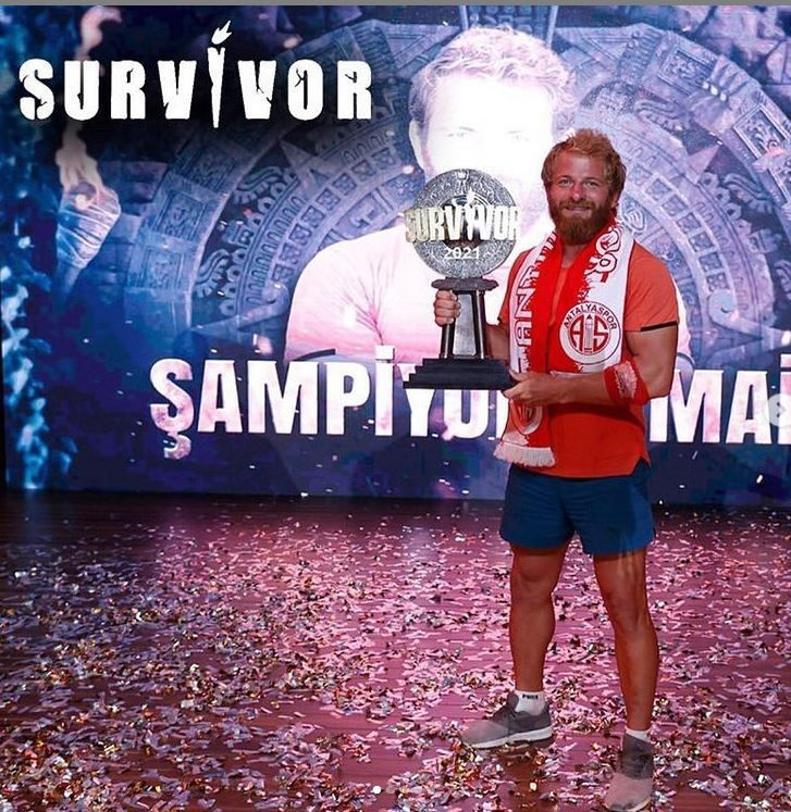 Survivor 2021 şampiyonu İsmail Balaban'ın yeni sevgilisi İlayda Şeker... İlan-ı aşk videosu