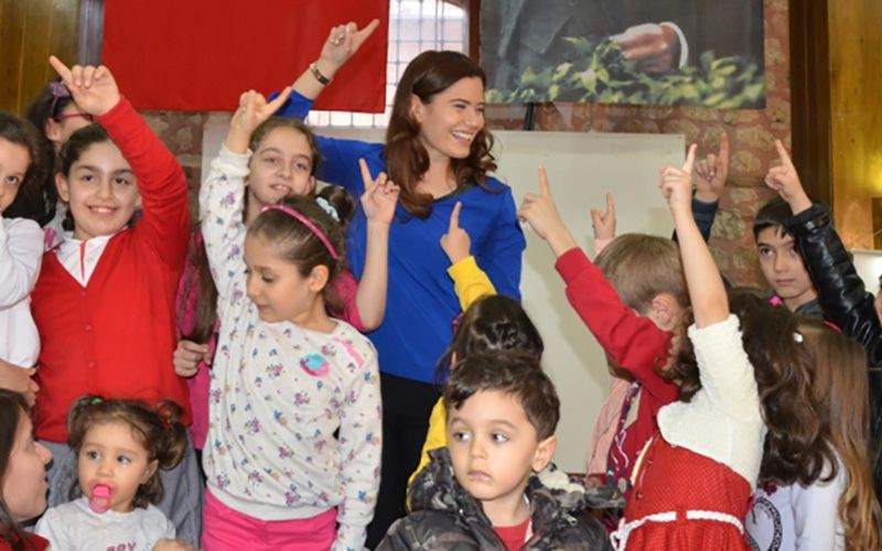 'Süper Dadı' Gözde Erdoğan sahtekar mı? 'Pedagog değil' iddiası olay