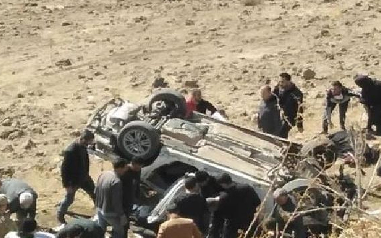 Bingöl'de otomobil şarampole devrildi! 4 kişi öldü 2 yaralı var