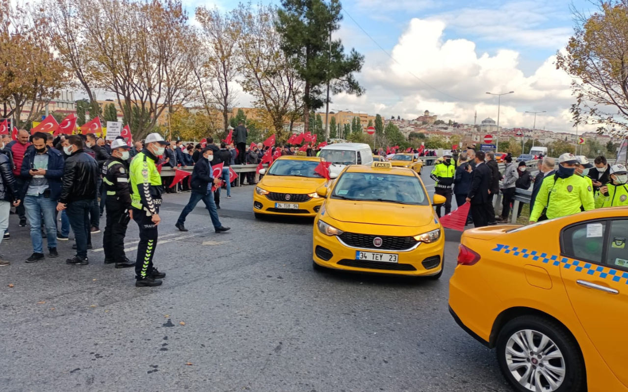 İstanbul'da taksiciler eylem yaptı! 'Kendimi asacağım' deyip seslendi: Kırmızı kart gösteriyoruz