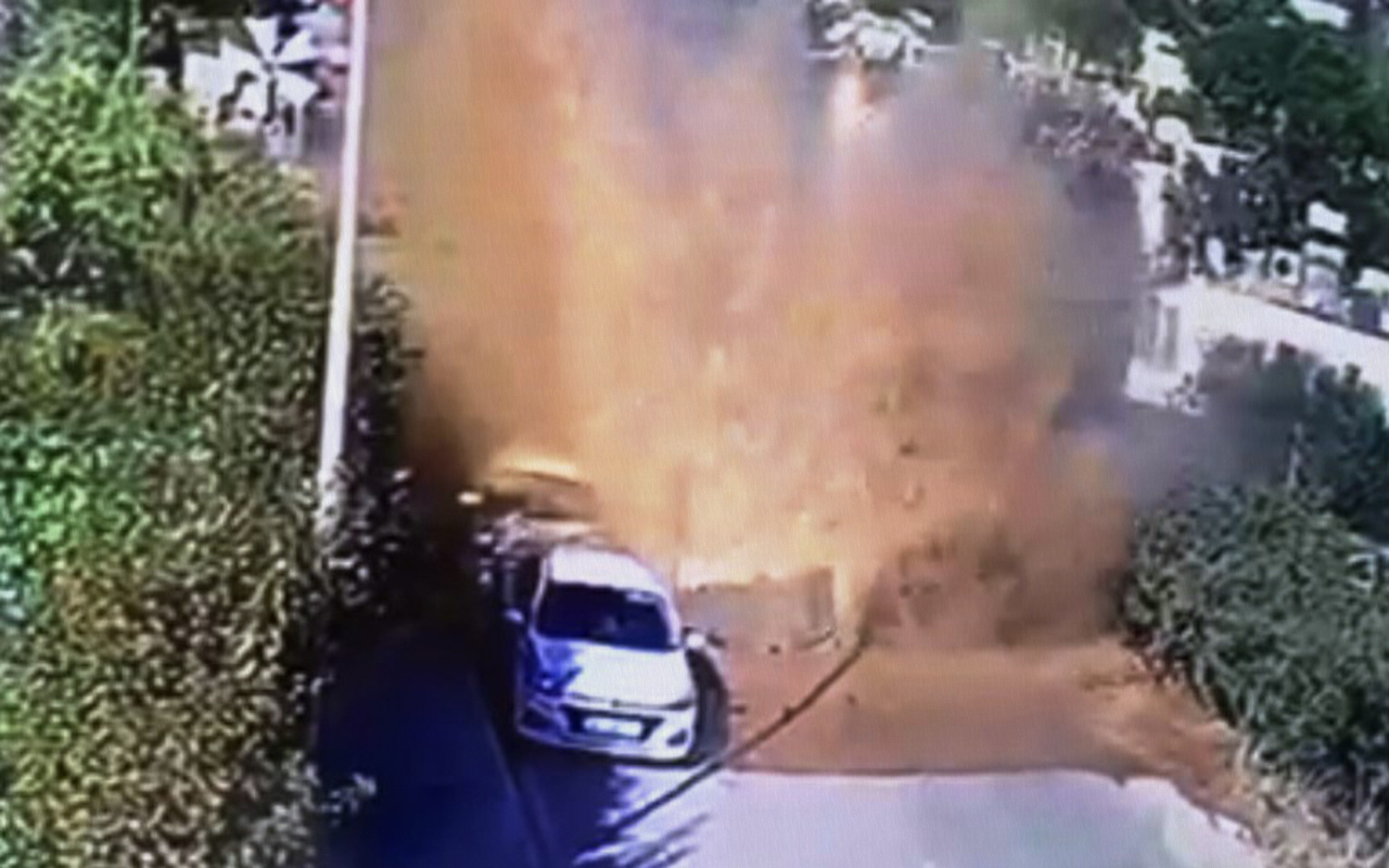 Muğla Bodrum'da ana su hattı bomba gibi patladı