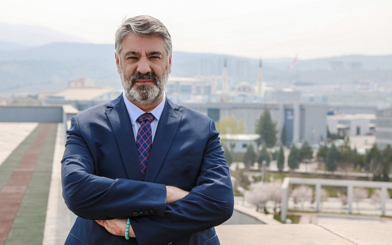 Karabük Üniversitesi Rektörü Refik Polat kimdir yolsuzluk iddiaları olay