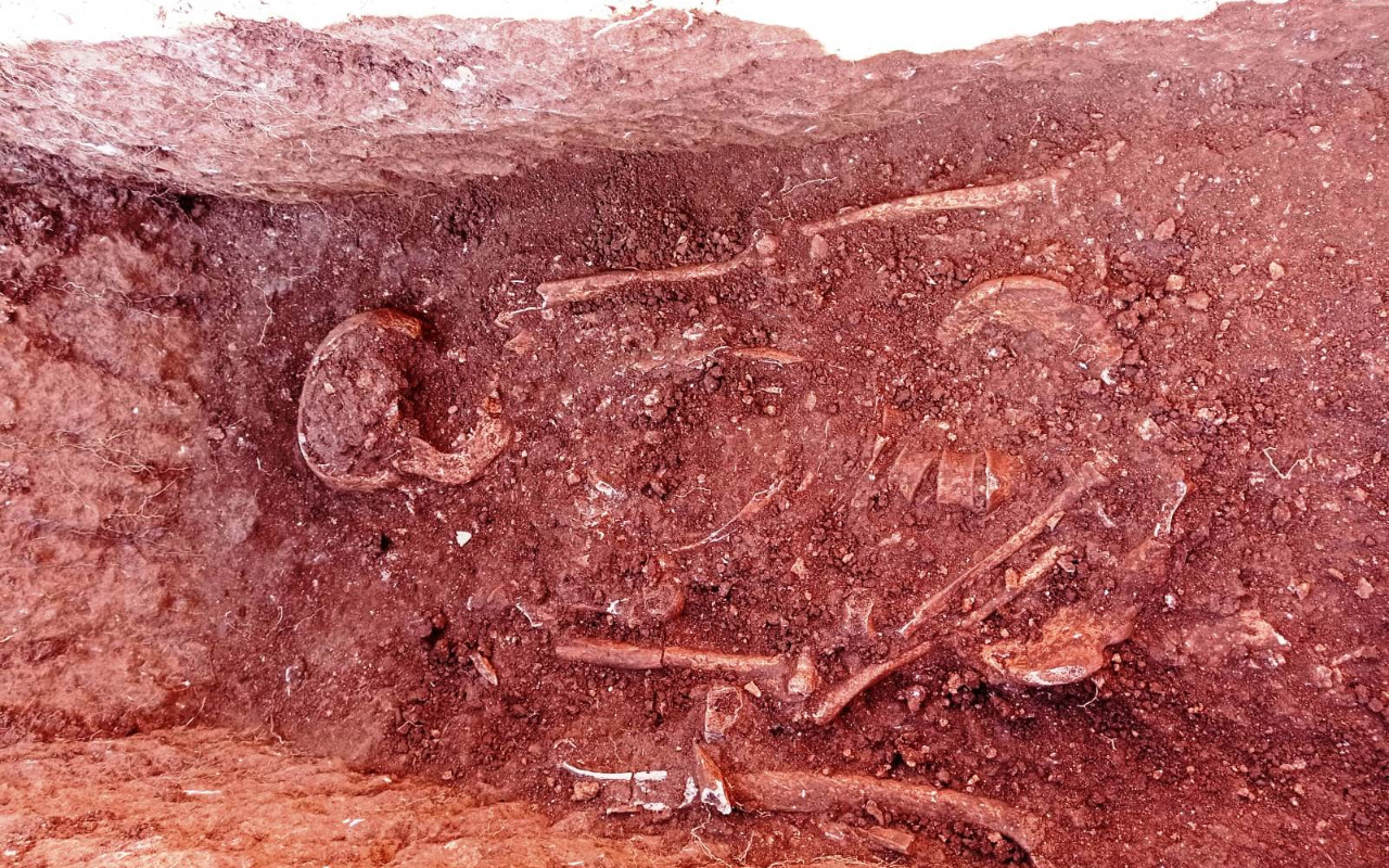 1500 yıllık! Adıyaman'da kazılarda ortaya çıktı: Taşlarla çevrilmiş