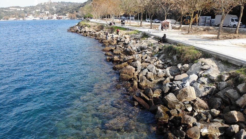 İstanbul'da korkutan görüntü! Deniz 80 santimetre çekildi kayalıklar göründü