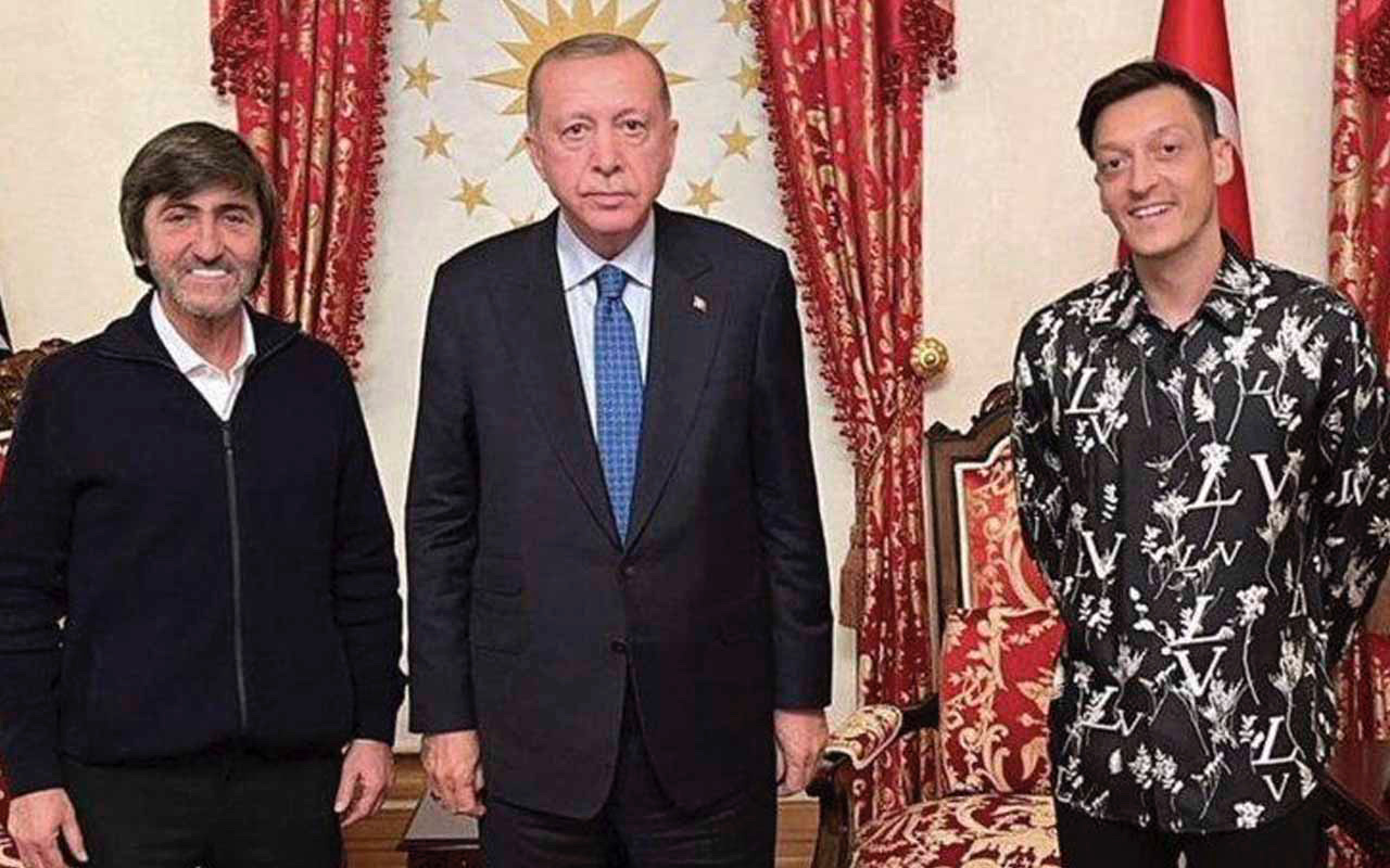 Mesut Özil ve Rıdvan Dilmen Cumhurbaşkanı Erdoğan ile bir araya geldi