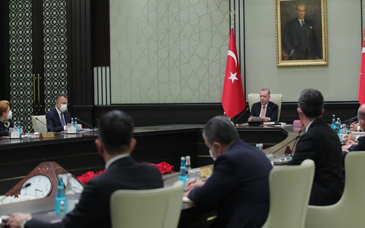 Cumhurbaşkanlığı Kabinesi yoğun gündemle toplanıyor! Gözler Ankara'da