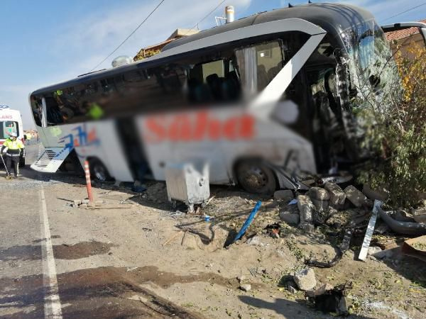 Kayseri’de yolcu otobüsü ile kamyonet çarpıştı! 1 kişi öldü 11 yaralı var