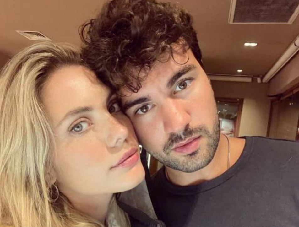FOX TV Yasak Elma'nın Yıldız'ı Eda Ece aşka geldi Instagram'da sevgilisiyle sıcak poz