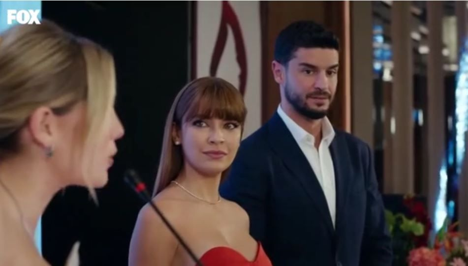 FOX TV Yasak Elma'nın Yıldız'ı Eda Ece aşka geldi Instagram'da sevgilisiyle sıcak poz