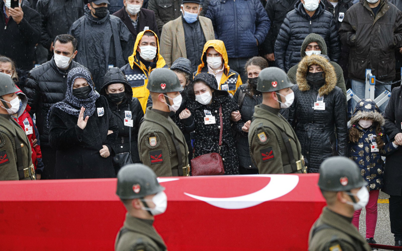 Şehit Binbaşı Mete Yıldırım son yolculuğuna uğurlandı