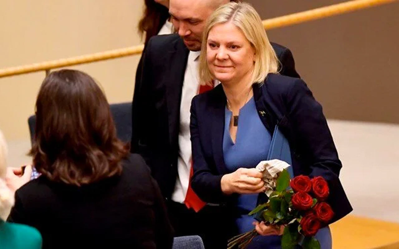 İsveç'in ilk kadın başbakanı Andersson göreve geldikten saatler sonra istifa etti