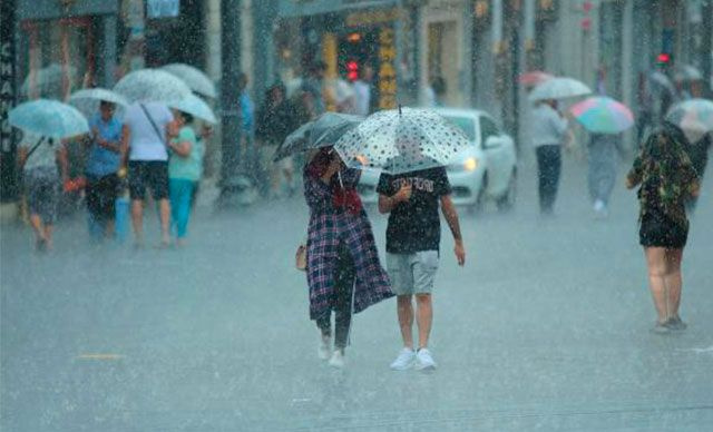 Meteoroloji alarm verdi 58 ile kuvvetli yağış fırtına geliyor: İstanbul Ankara İzmir Antalya Bursa