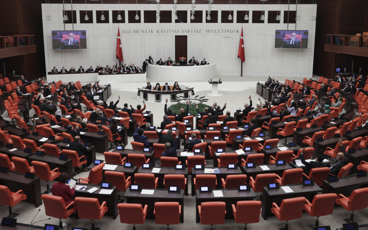 AK Parti ve MHP yeni seçim barajı konusunda anlaştı