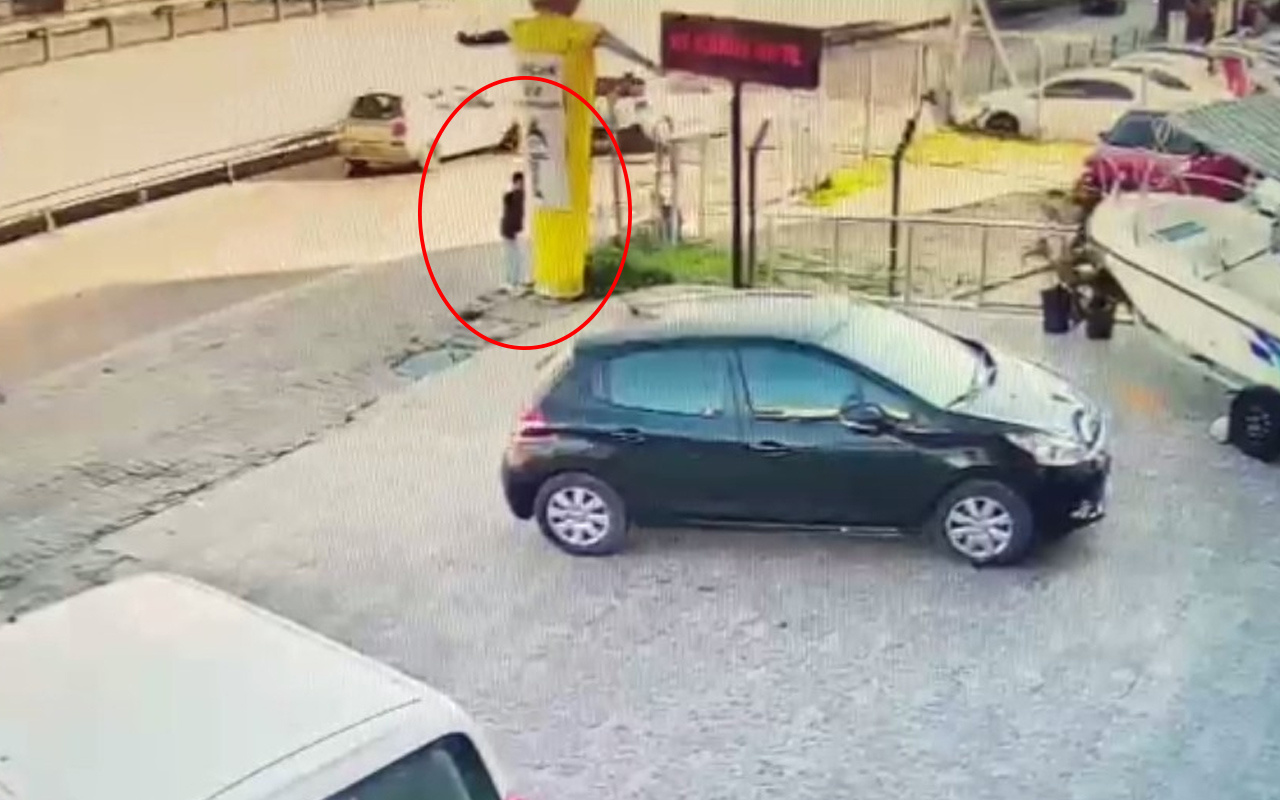 Bu da oldu! İstanbul'da güvenlik kamerasına bakınca şaşkına döndü: Bu cesareti nereden buluyorlar?