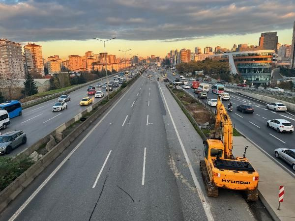 Sürücüler dikkat! Ataşehir D-100 Karayolu'nda 30 gün sürecek yol çalışması başladı