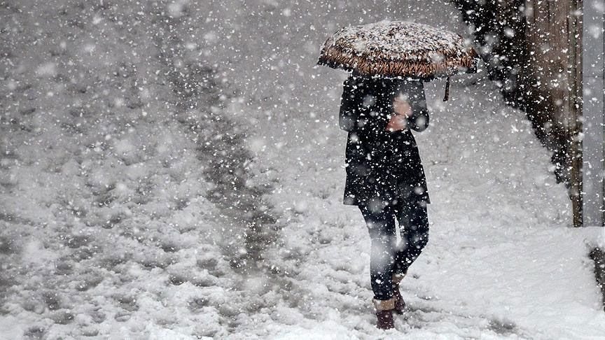 Ve kar İstanbul'da! Meteoroloji'den kuvvetli kar yağışı uyarısı bu iller dikkat