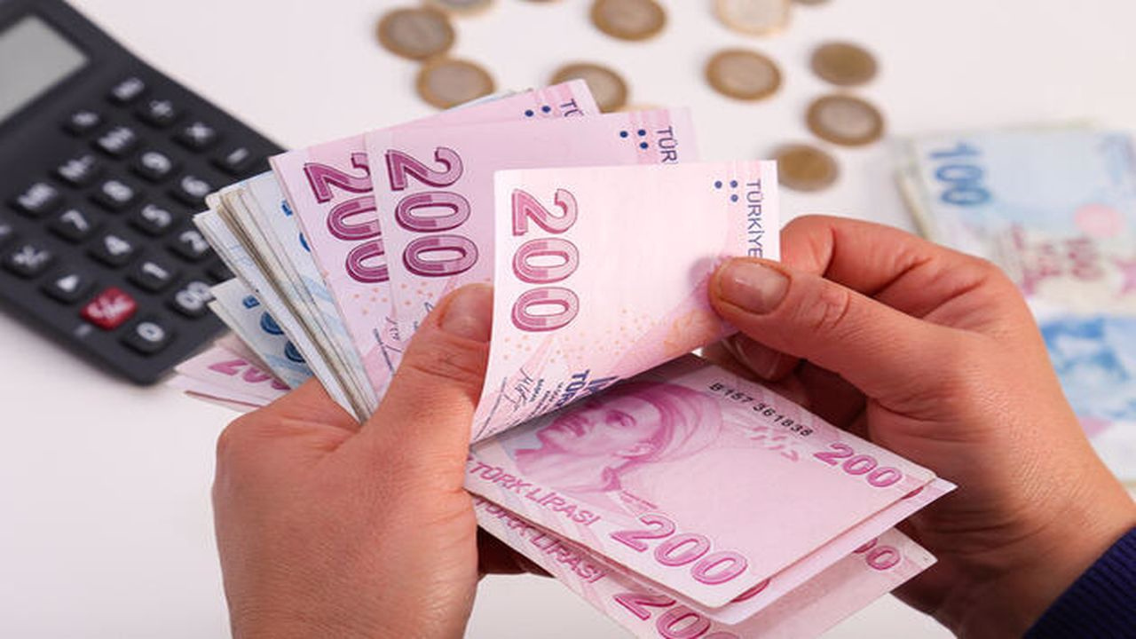 Ocak 2023 asgari ücret zammı için 4 farklı senaryo! En az 6 bin 800 lira en çok 8 bin 500 lira