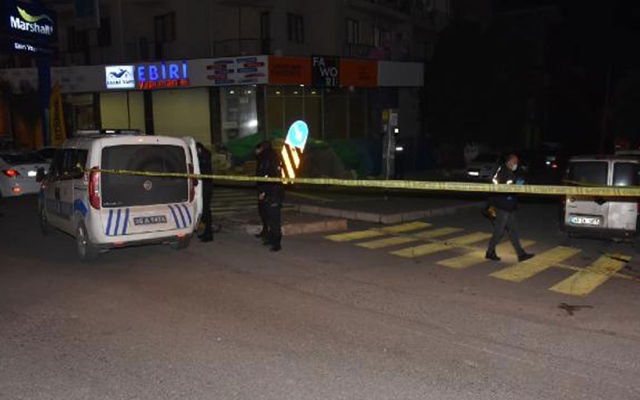 İzmir'de düğünde 'halay başı olma' kavgası kanlı bitti: 1'i ağır 3 yaralı