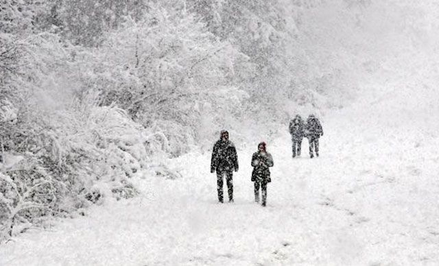 İstanbul için meteoroloji ve AKOM'dan kar yağışı uyarısı saat 22.00'da