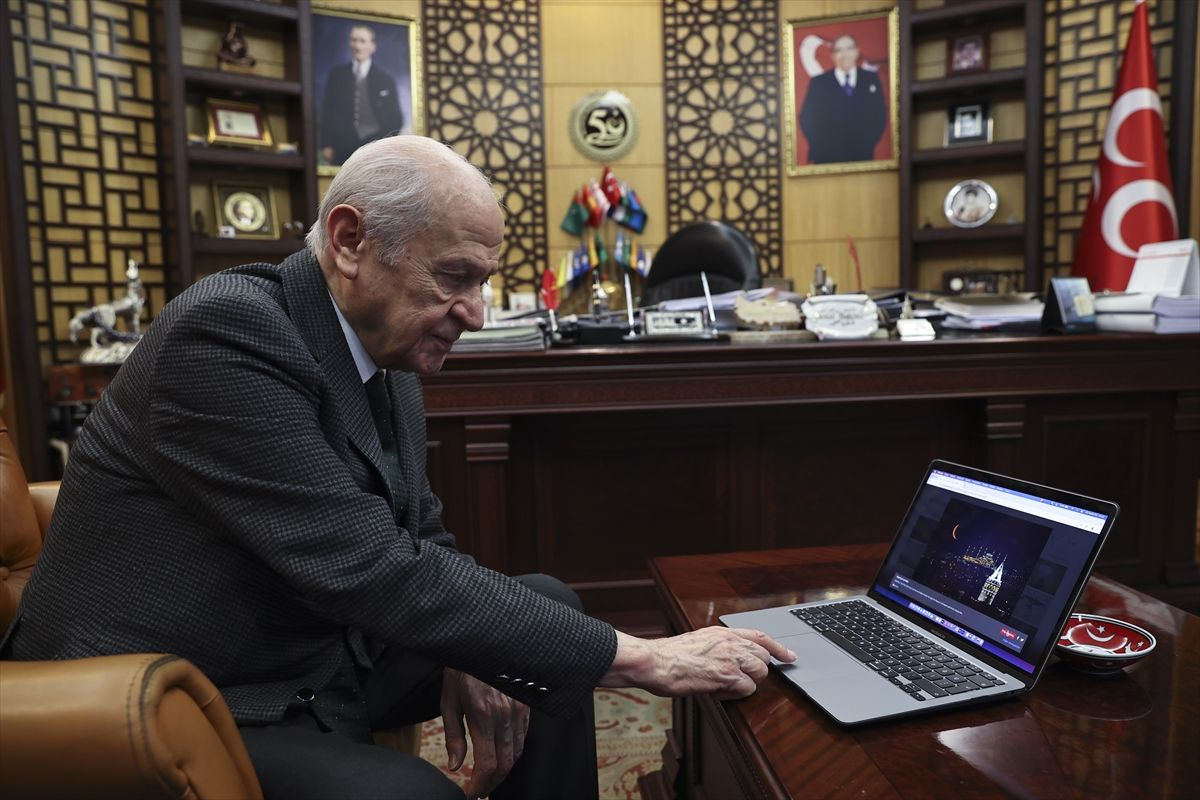 MHP Genel Başkanı Bahçeli AA'nın "Yılın Fotoğrafları" oylamasına katıldı