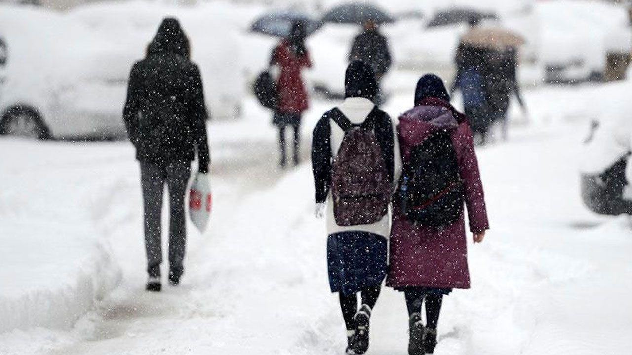 16 şehirde okullar bir gün tatil edildi! İşte kar yağışı nedeniyle okulların tatil edildiği iller
