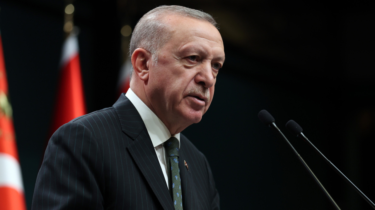 Dünya şaşkına döndü: Erdoğan kuşatılmış TL üzerindeki baskıyı kırdı