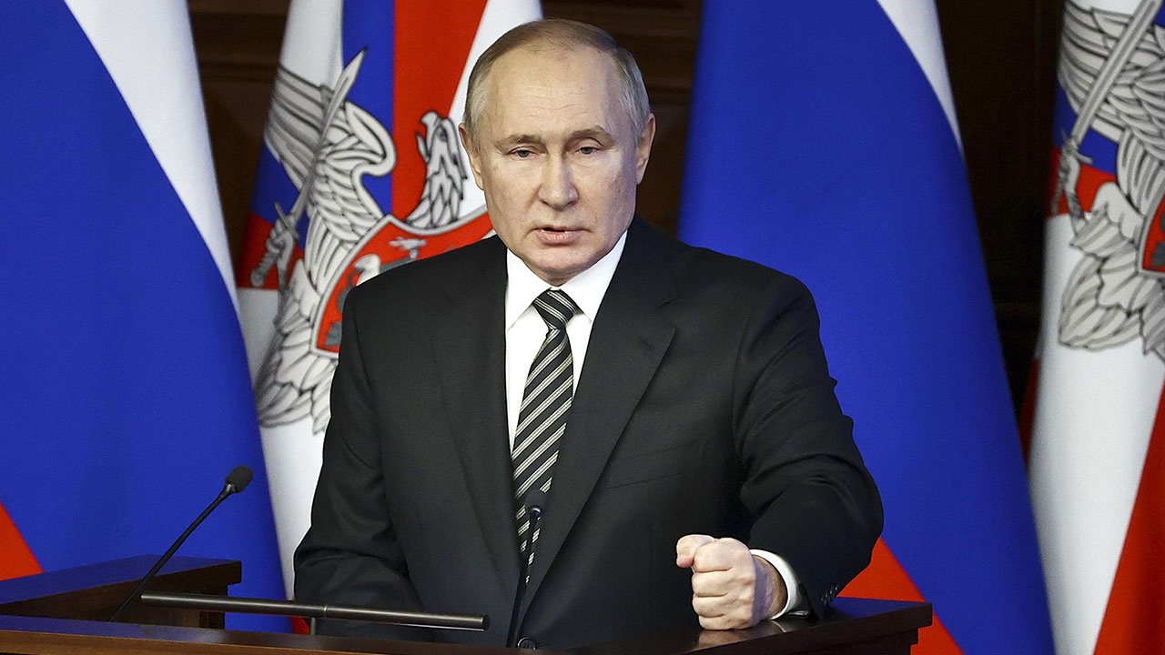 Rusya Lideri Vladimir Putin: Merkez Bankası faiz artırmasaydı Türkiye'nin durumuna düşerdik