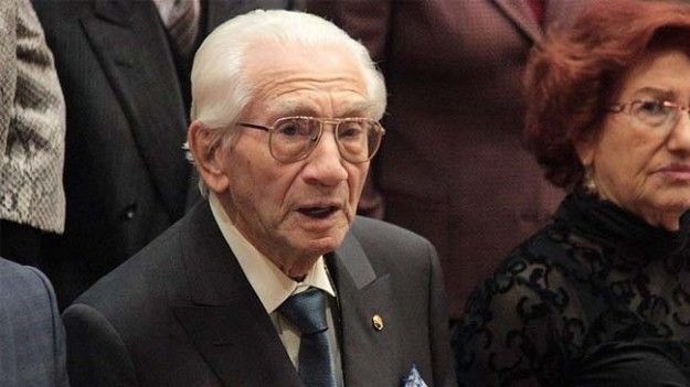 Alaeddin Yavaşca 95 yaşında öldü! Eşi Ayten Yavaşça cenaze için açıklama yaptı
