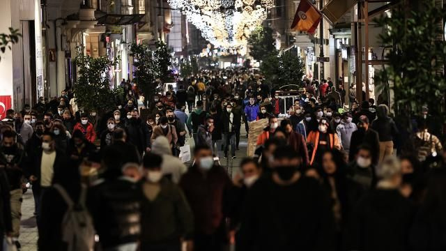 Türkiye Omicron yasaklarını devreye alıyor! Ocak ayında vakalar patlayabilir alarm verildi
