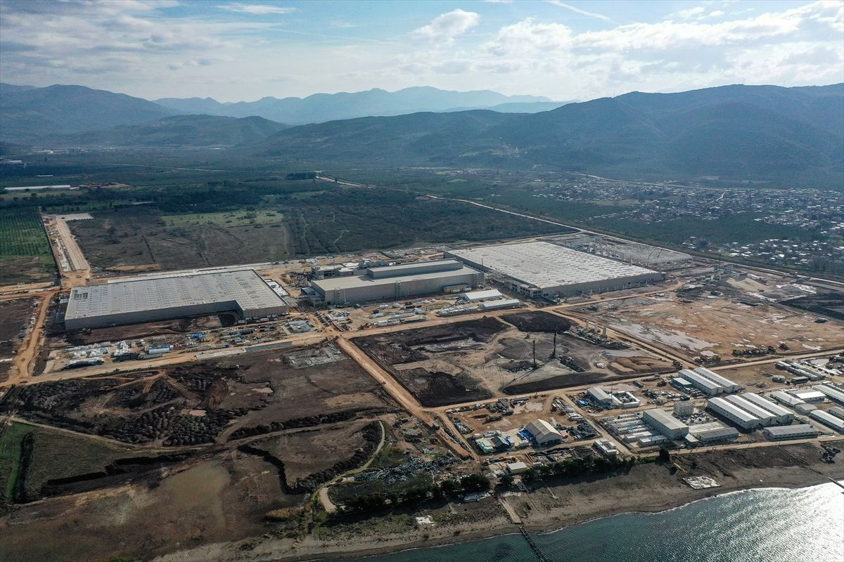 TOGG'un Gemlik'teki üretim tesisin inşaat çalışmaları drone ile havadan görüntülendi