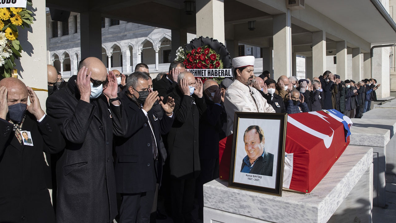 CHP Genel Başkanı Kılıçdaroğlu, Türk Tanıtma Vakfı Başkanı Kemal Baytaş'ın cenaze törenine katıldı