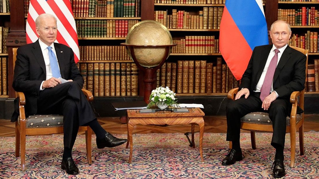 Rus lider Putin ve ABD Başkanı Biden'ın kritik görüşmesi! 'Bizi aldatacak müzakere istemiyoruz'