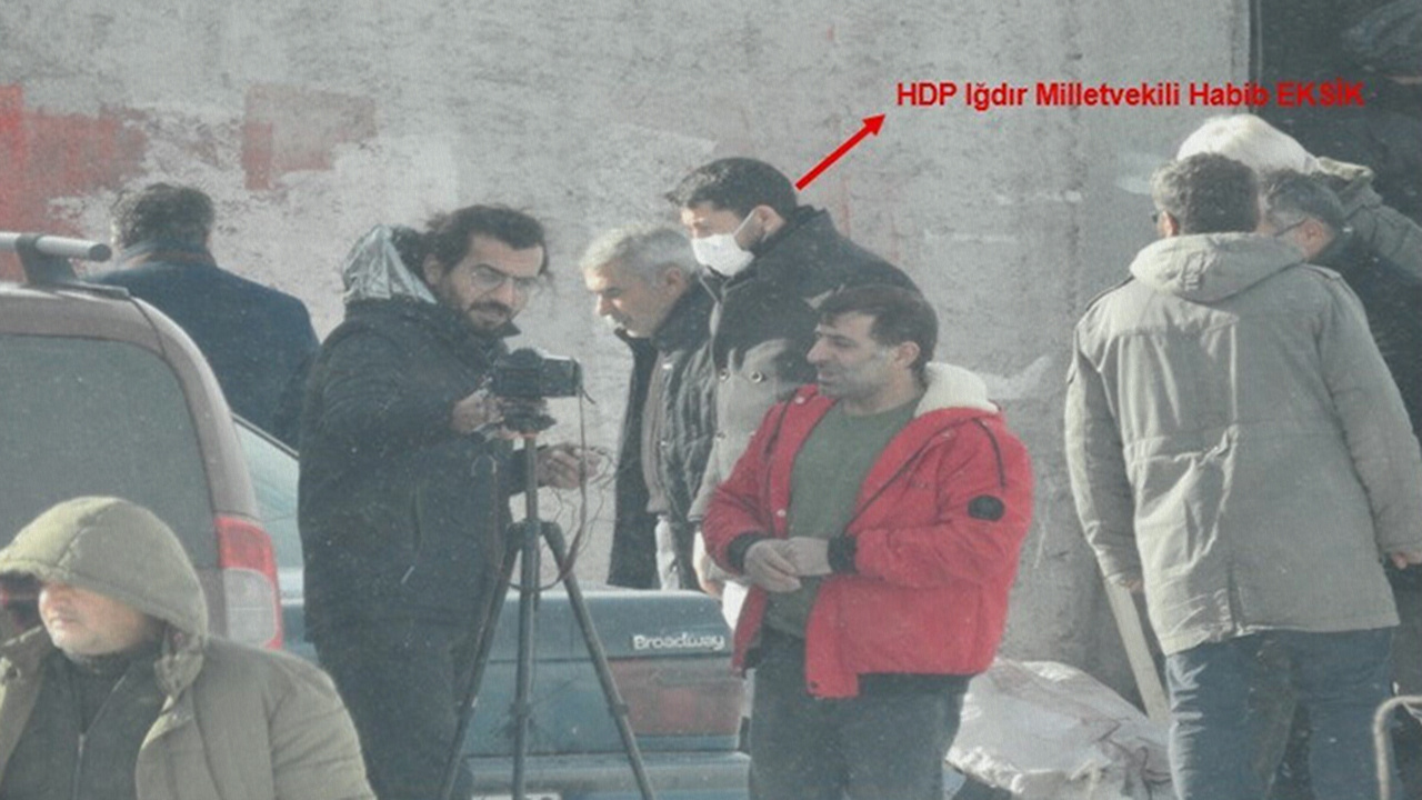 HDP'liler PKK’lı teröristin taziyesinde boy gösterdi