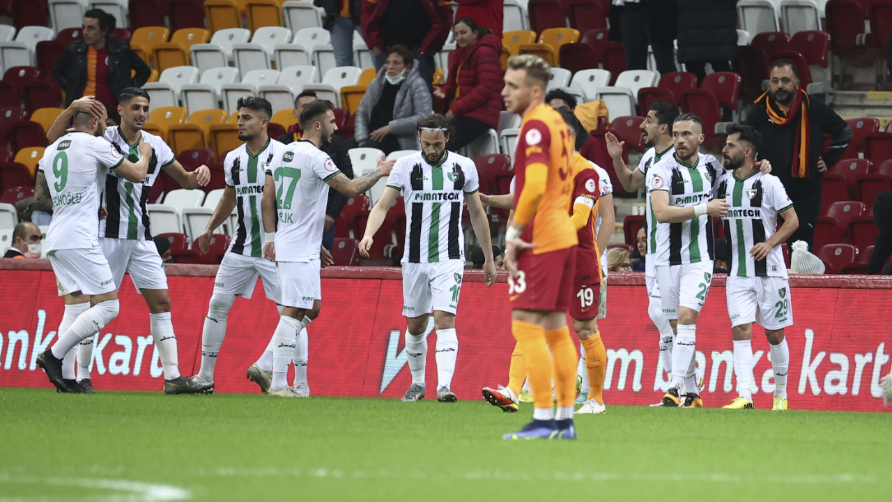 Denizlispor'a penaltılarda boyun eğen Galatasaray kupaya veda etti