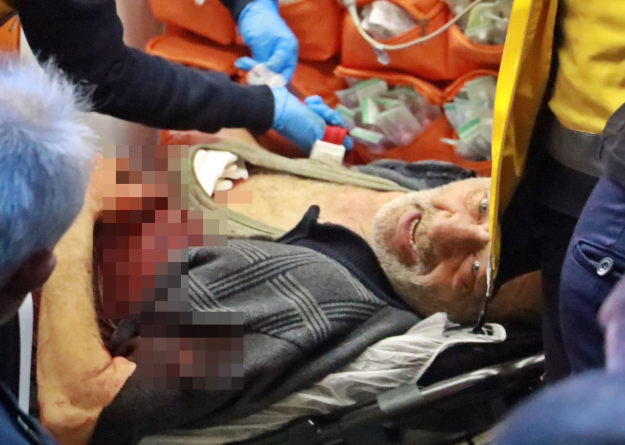 Antalya'da çilingir sofrasında kan aktı! Adamın hareketleri 'pes' dedirtti: Kaç tane polisin hayatını kurtardım
