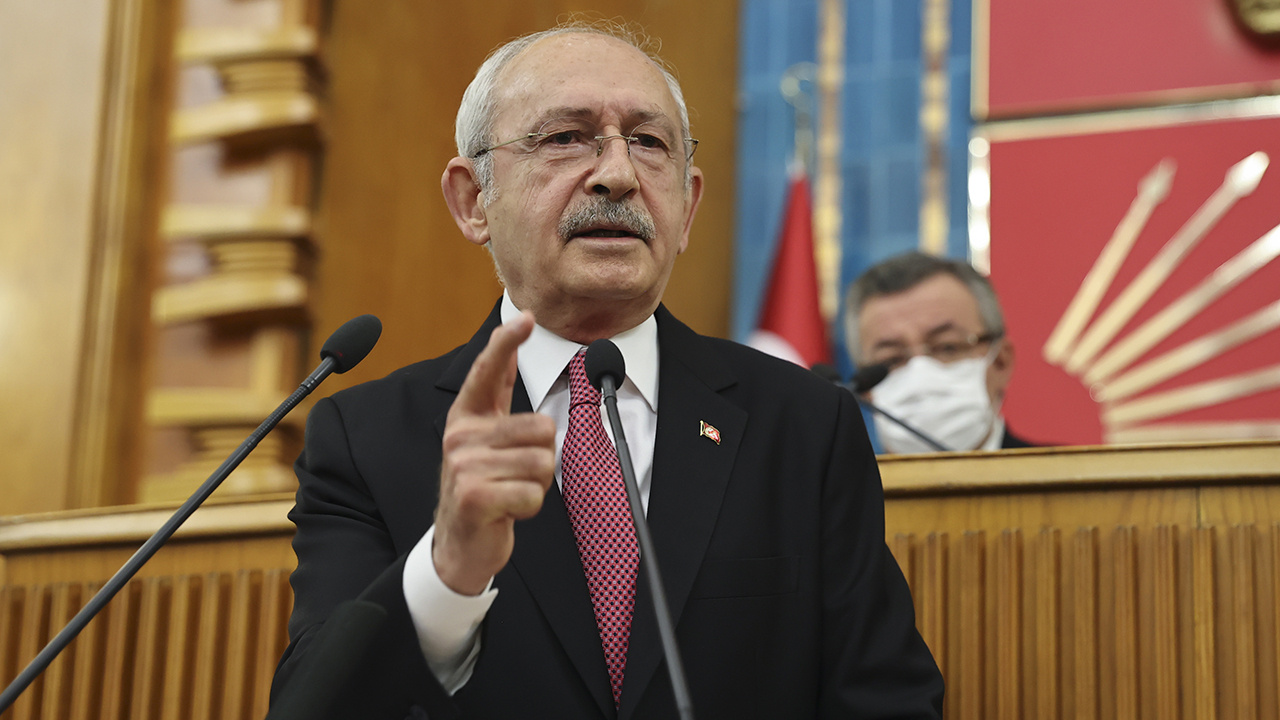 CHP Genel Başkanı Kılıçdaroğlu'nun erken seçim beklentisi kurultayı erteletiyor