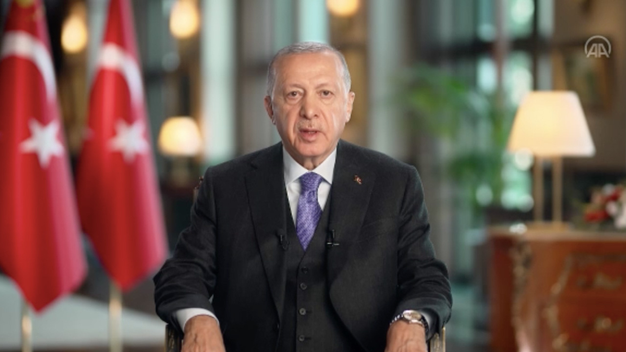 Cumhurbaşkanı Erdoğan'dan yeni yıl mesajında ekonomi vergisi