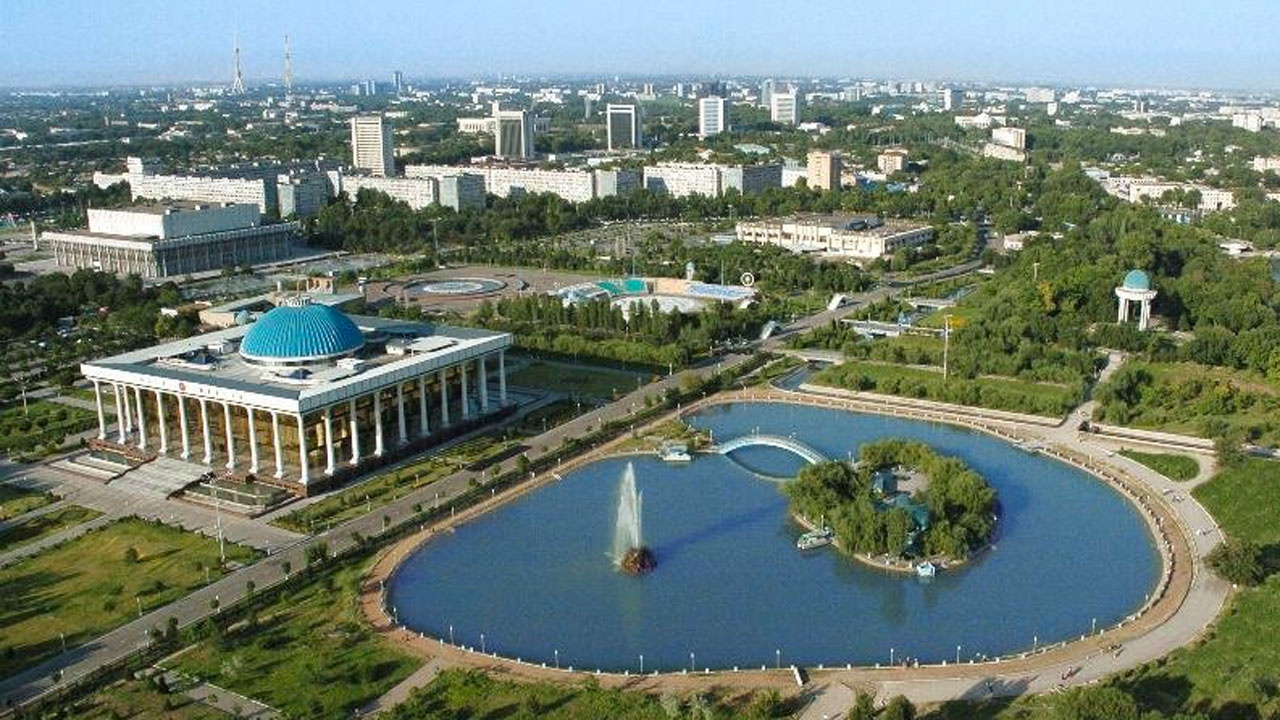 Özbekistan’da üniversitelerde başörtüsü ve uzun etek yasaklandı mı? Açıklama geldi
