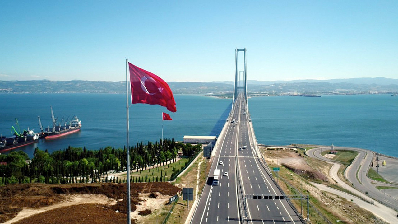 Bakan Karaismailoğlu açıkladı! Osmangazi Köprüsü'nden rekor geçiş