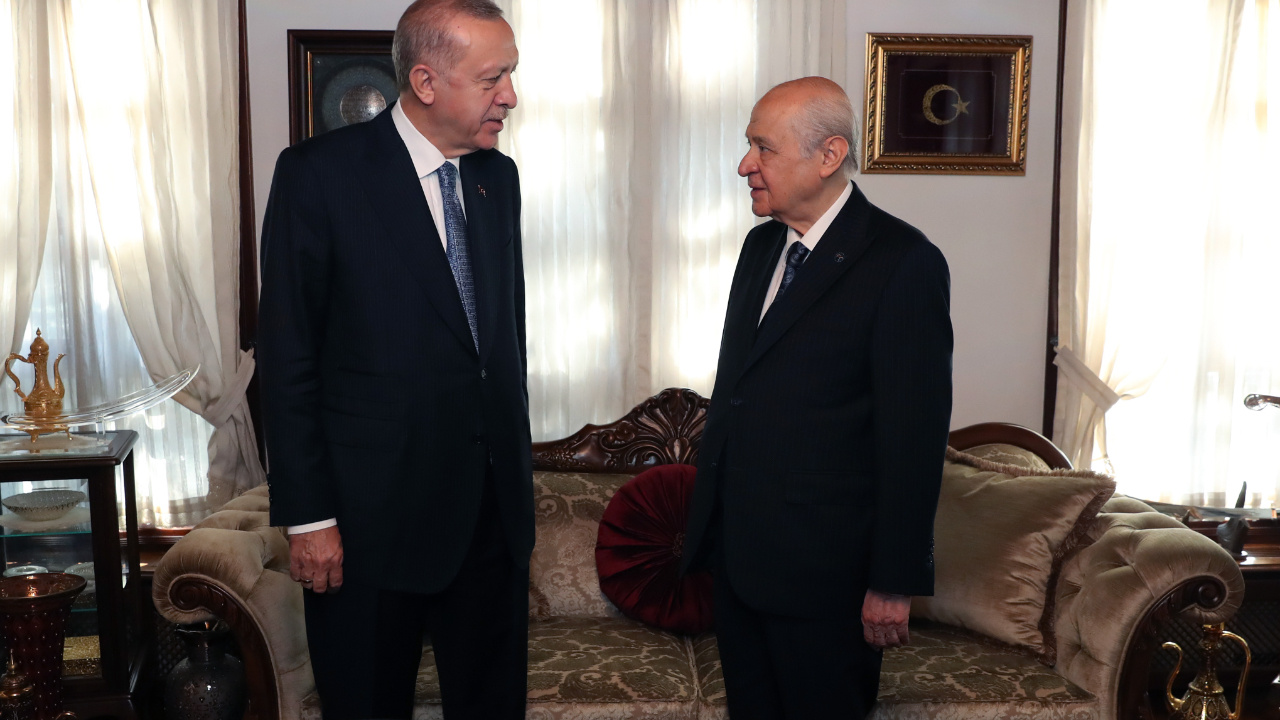 Ankara'da sürpriz zirve! Cumhurbaşkanı Erdoğan Devlet Bahçeli ile görüştü