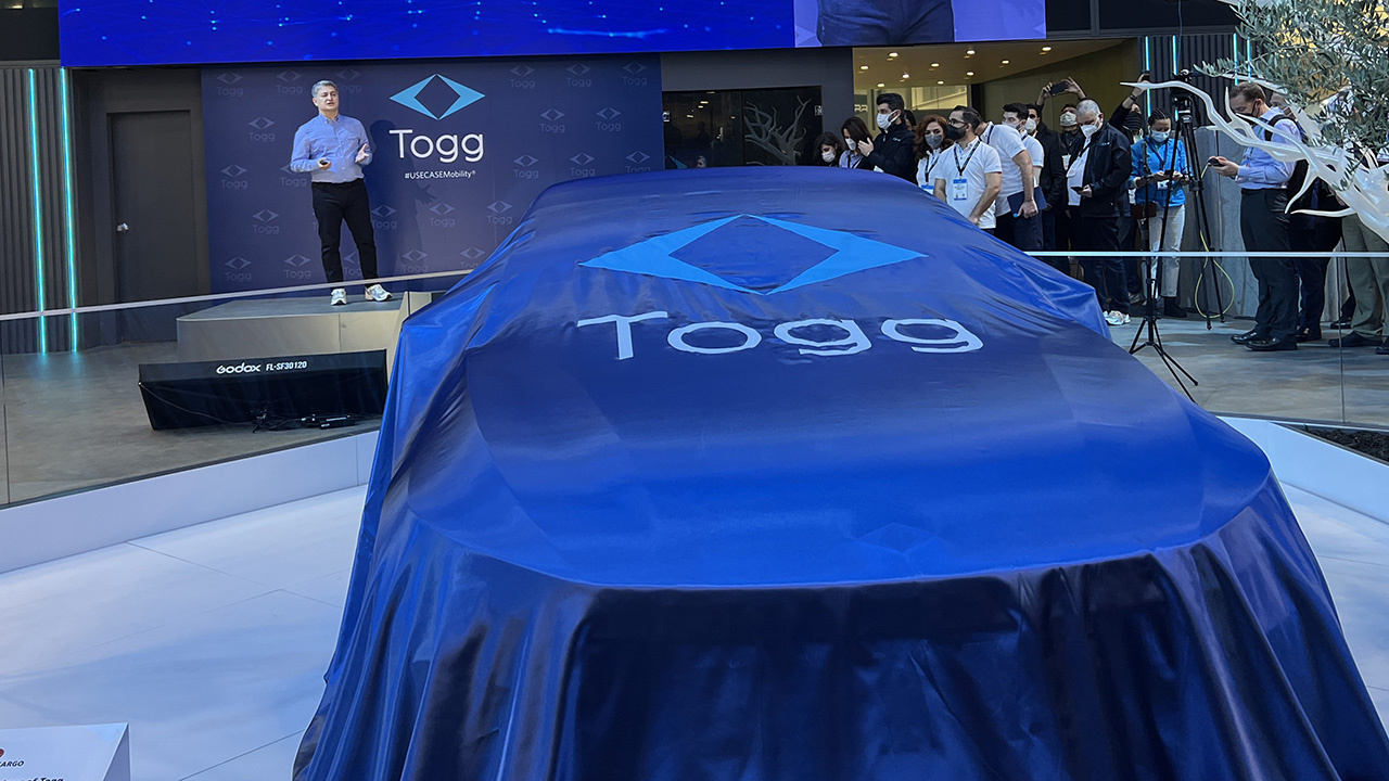 Türkiye'nin otomobili Togg ilk kez uluslararası sahneye çıktı