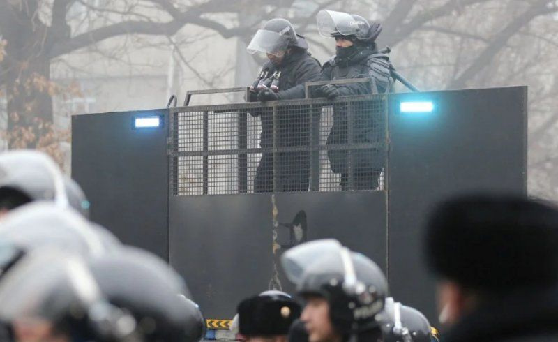 Kazakistan'daki protestolarda hayatını kaybeden güvenlik gücü sayısı 18'e çıktı