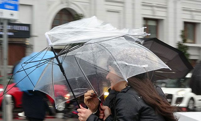 Meteoroloji saat verip uyardı! Sağanak, fırtına fena geliyor! İstanbul, Çanakkale, Edirne, Antalya...